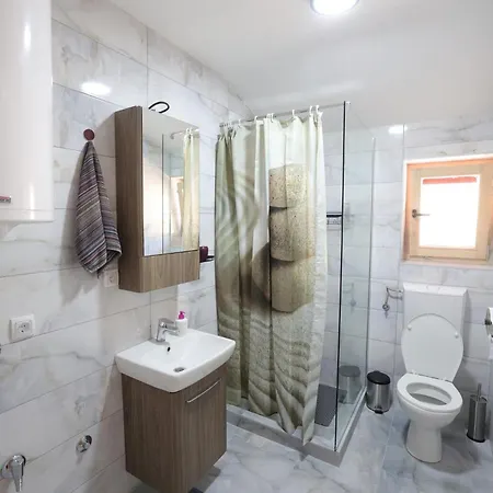 Sebov Uvac Zlatar * Nova Varos